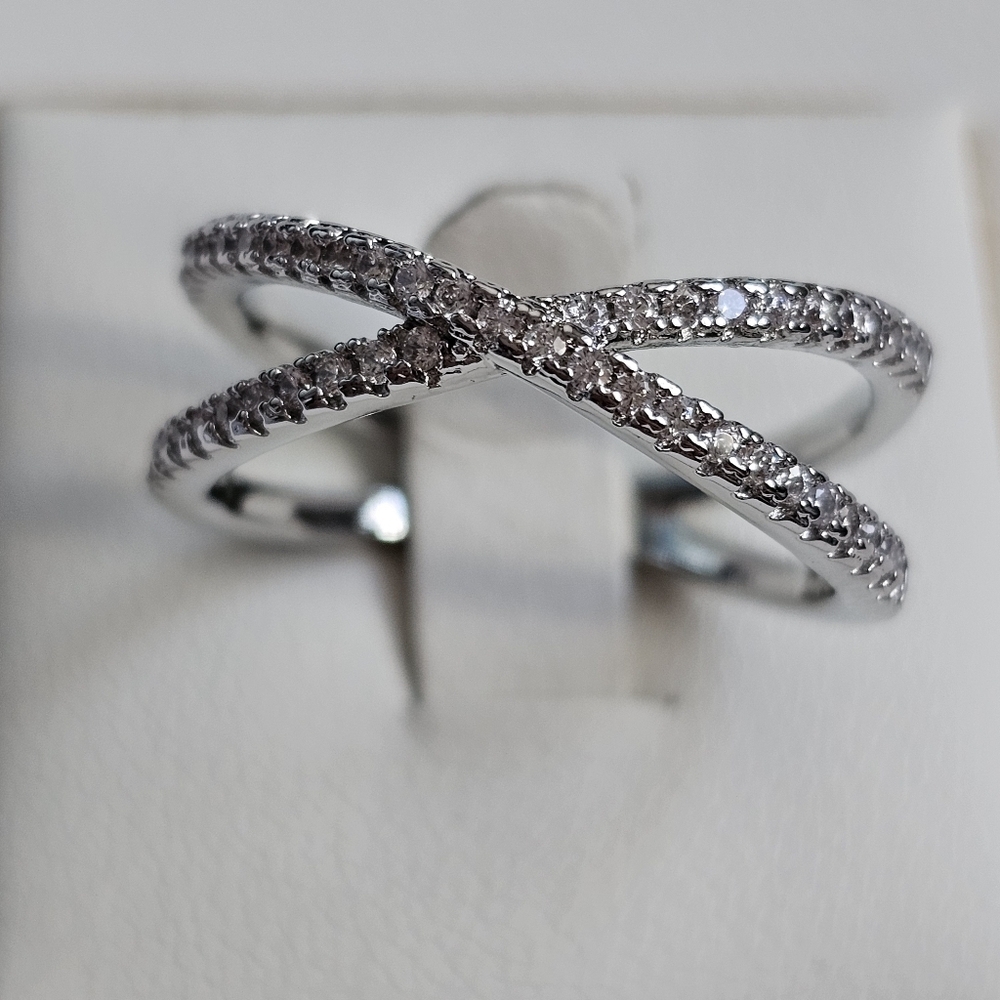 Criss cross silver plate cz rhinestone fashion ring